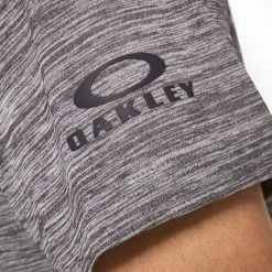 Oakley Contender Heather Polo -Golf Clubs Shop oakley contender heather polo dark grey heather 03 17431.1632243712